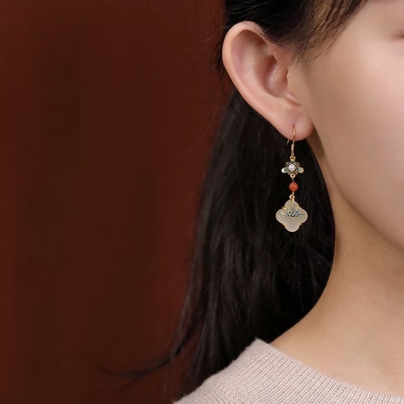 Natural Hetian Jade Chinese Vintage Lotus Enamel Porcelain Earrings - Picture 3 of 5